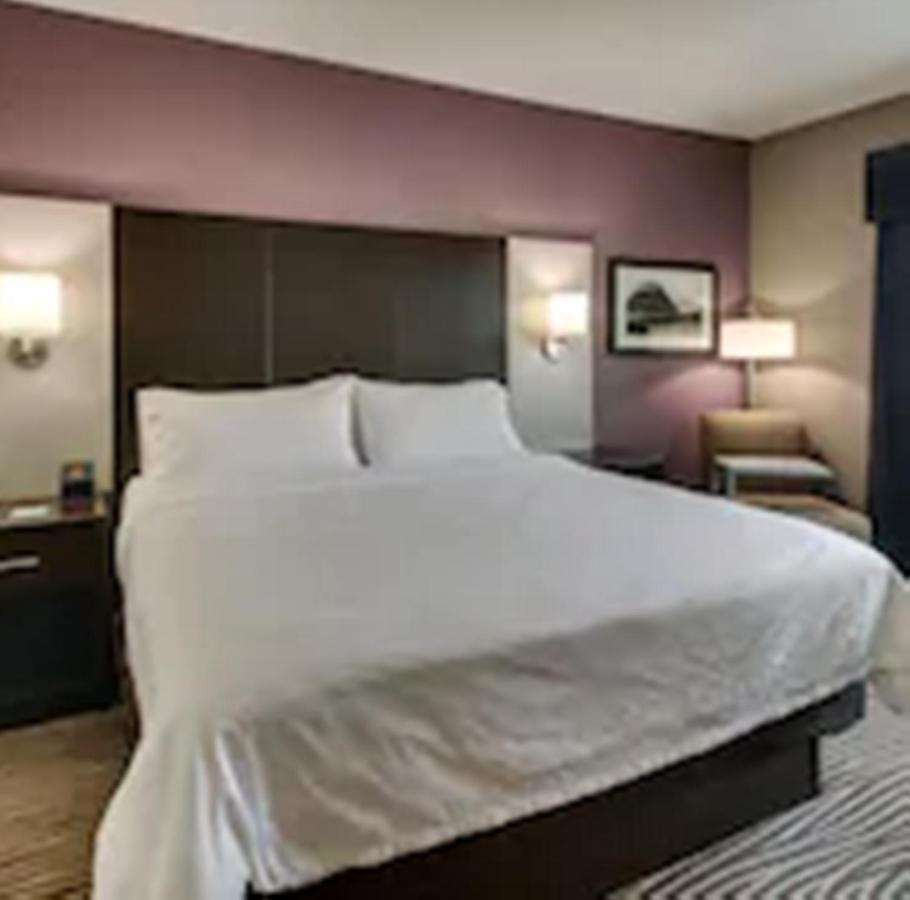 Holiday Inn Express & Suites Cheektowaga North East By Ihg Exteriör bild