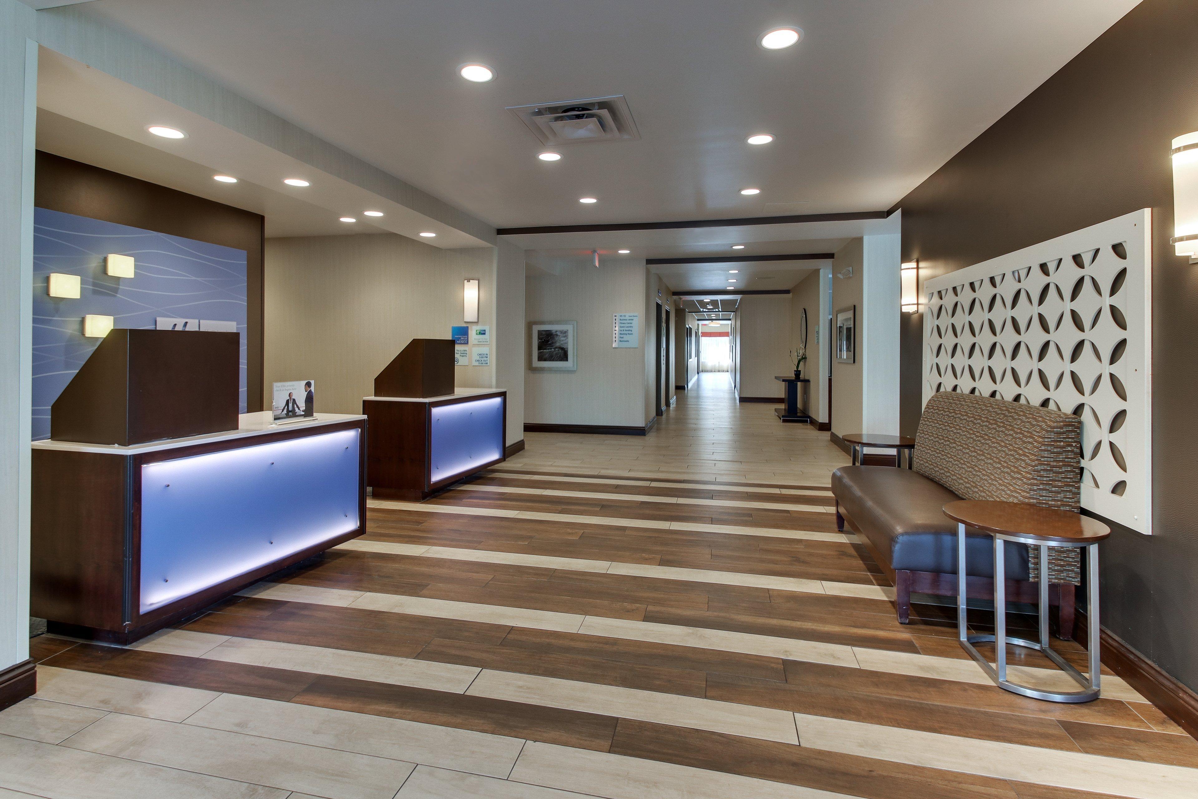 Holiday Inn Express & Suites Cheektowaga North East By Ihg Exteriör bild