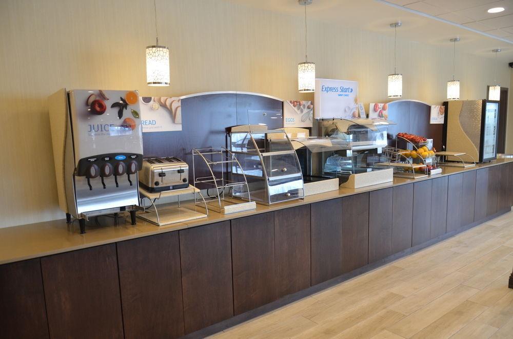 Holiday Inn Express & Suites Cheektowaga North East By Ihg Exteriör bild