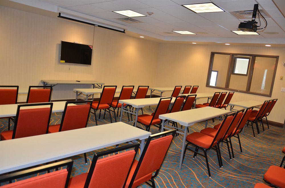 Holiday Inn Express & Suites Cheektowaga North East By Ihg Exteriör bild