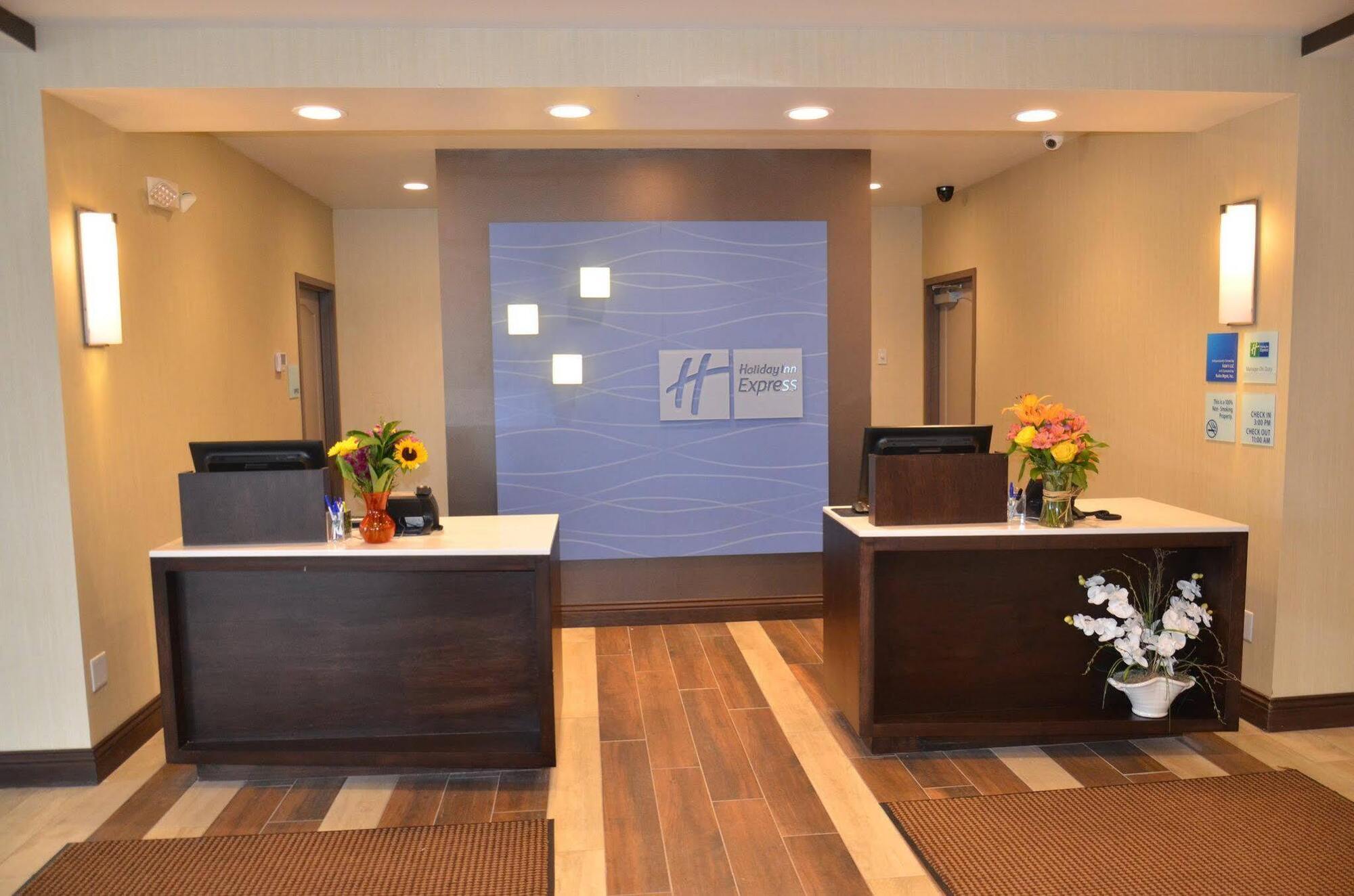 Holiday Inn Express & Suites Cheektowaga North East By Ihg Exteriör bild
